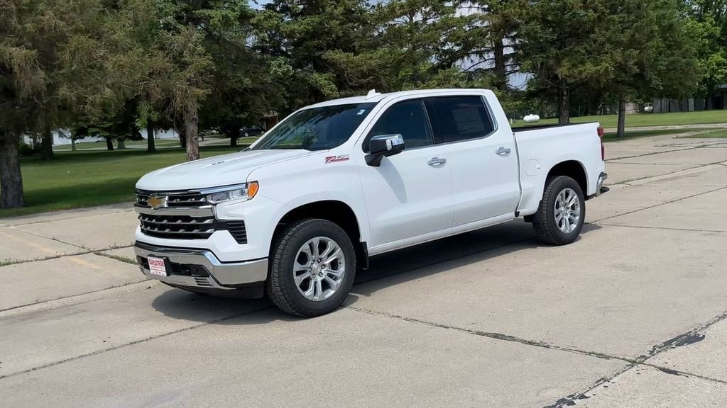2026 Chevrolet Silverado 1500 LTZ - Photo 4
