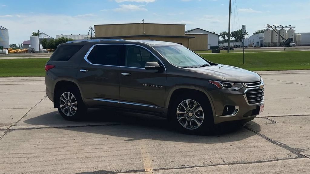 Used 2020 Chevrolet Traverse Premier with VIN 1GNEVKKW1LJ131819 for sale in Oslo, Minnesota
