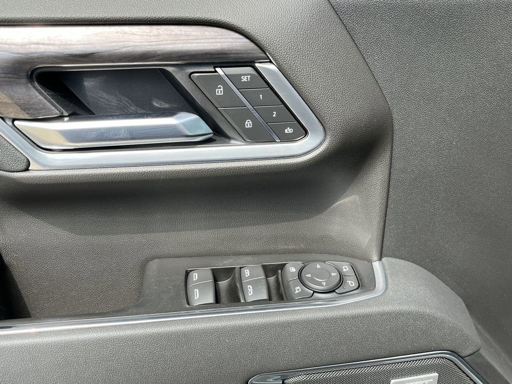 2026 Chevrolet Silverado 1500 LTZ - Photo 13