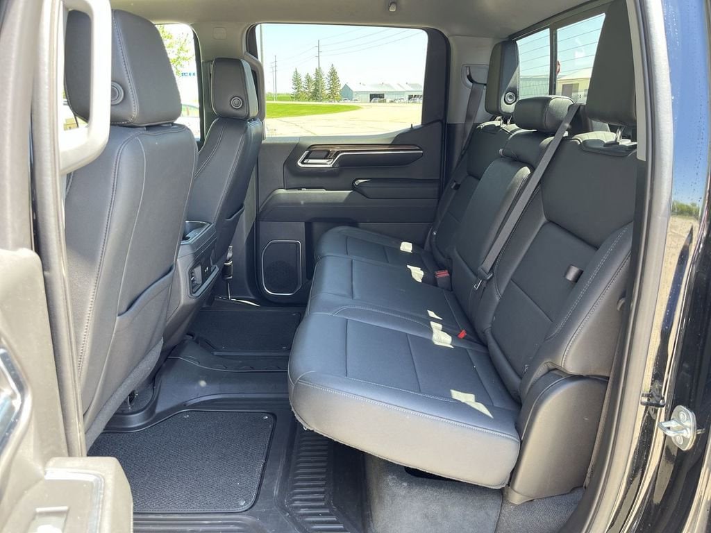 2023 Chevrolet Silverado 1500 RST - Photo 21