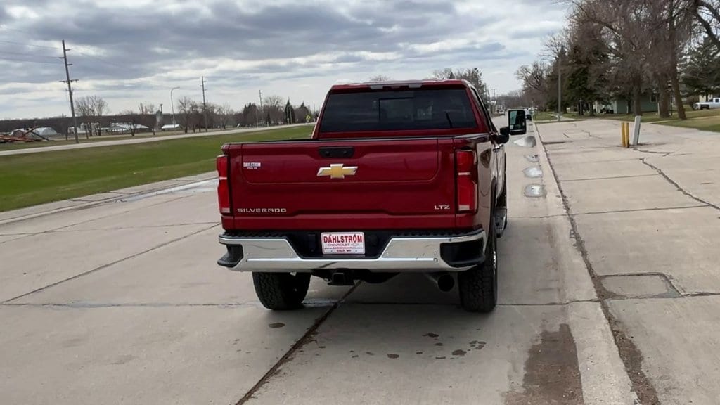 2026 Chevrolet Silverado 3500 HD LTZ - Photo 7