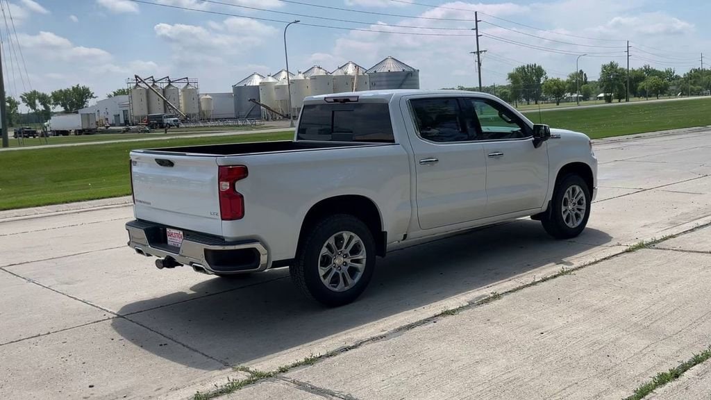 2026 Chevrolet Silverado 1500 LTZ - Photo 8