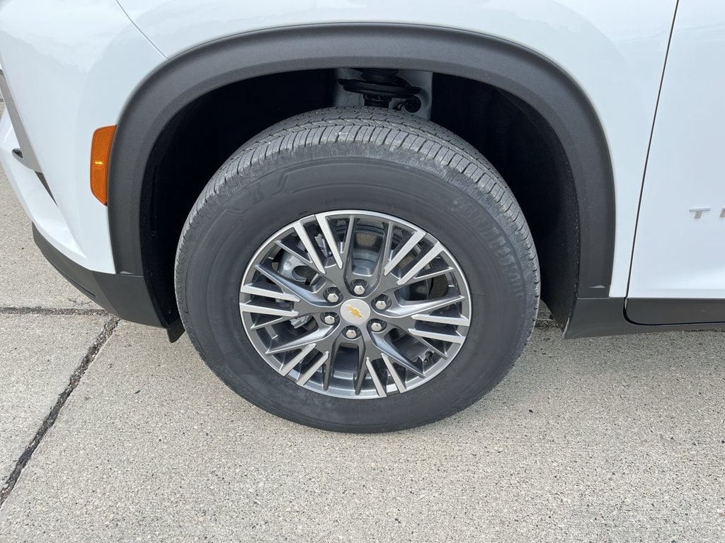 2026 Chevrolet Traverse LT - Photo 10