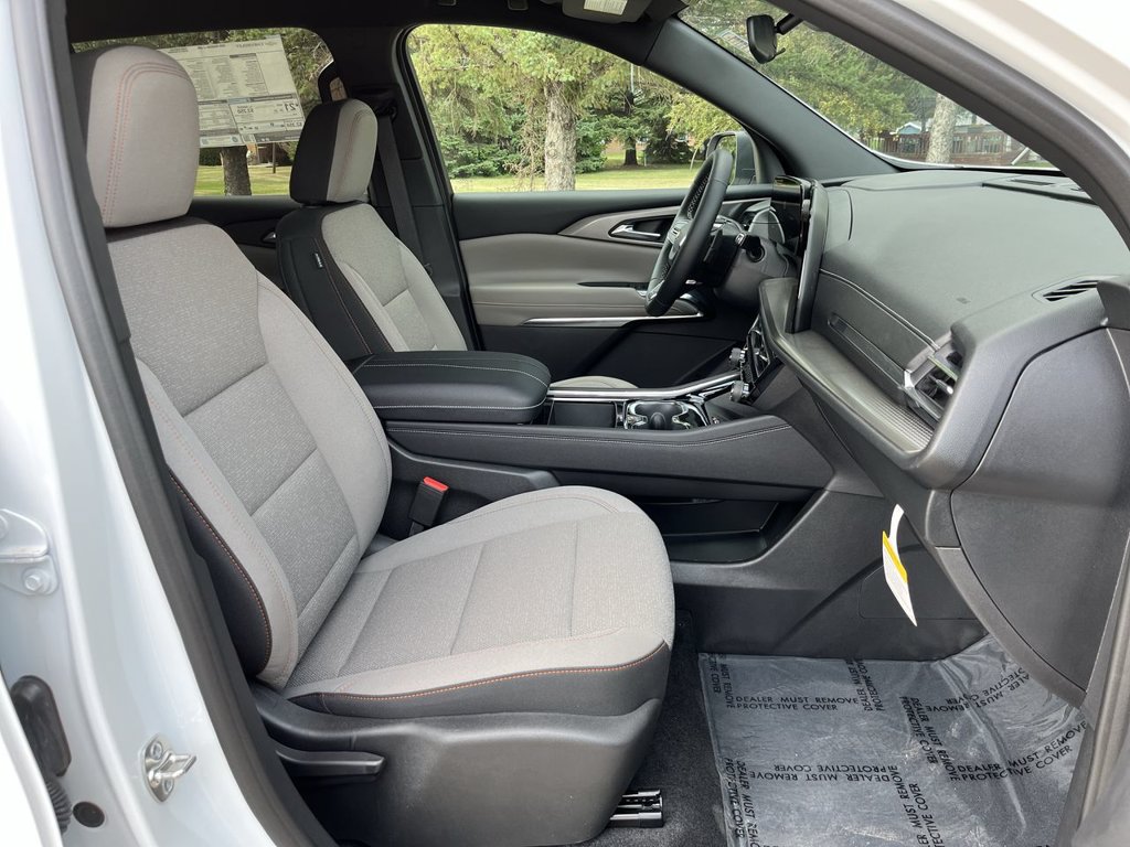 2026 Chevrolet Traverse LT - Photo 24