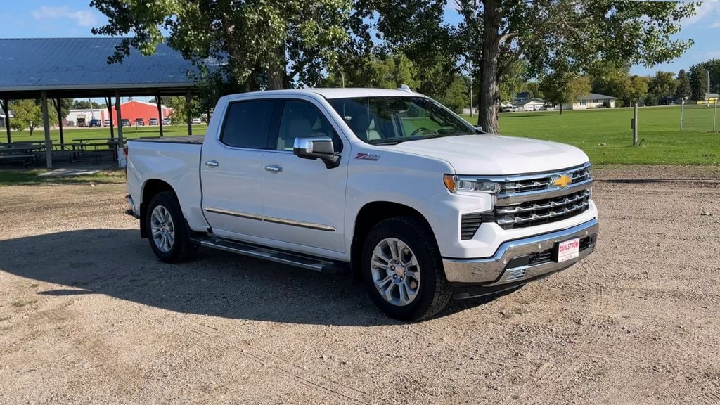 Used 2024 Chevrolet Silverado 1500 LTZ with VIN 2GCUDGEDXR1175495 for sale in Oslo, Minnesota