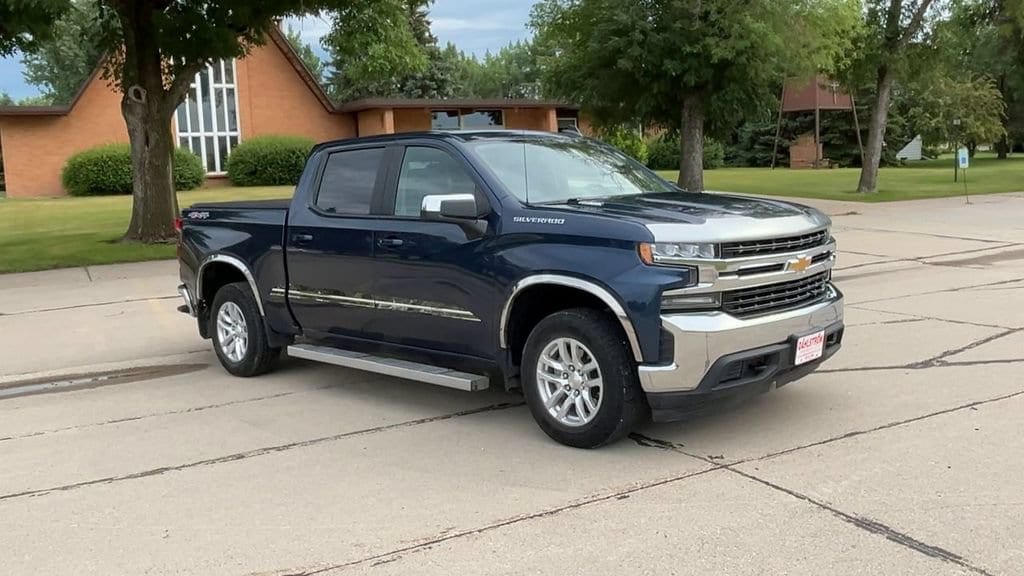 Used 2020 Chevrolet Silverado 1500 LT with VIN 3GCUYDET5LG326509 for sale in Oslo, Minnesota