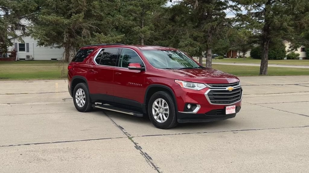 Used 2019 Chevrolet Traverse 1LT with VIN 1GNEVGKW7KJ114552 for sale in Oslo, Minnesota