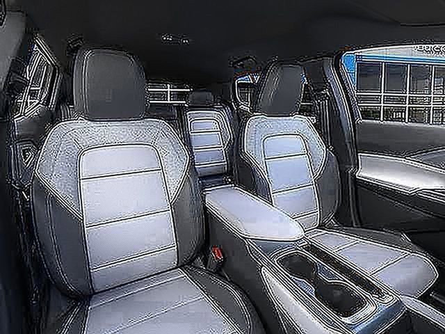 2025 Chevrolet Equinox EV LT - Photo 31
