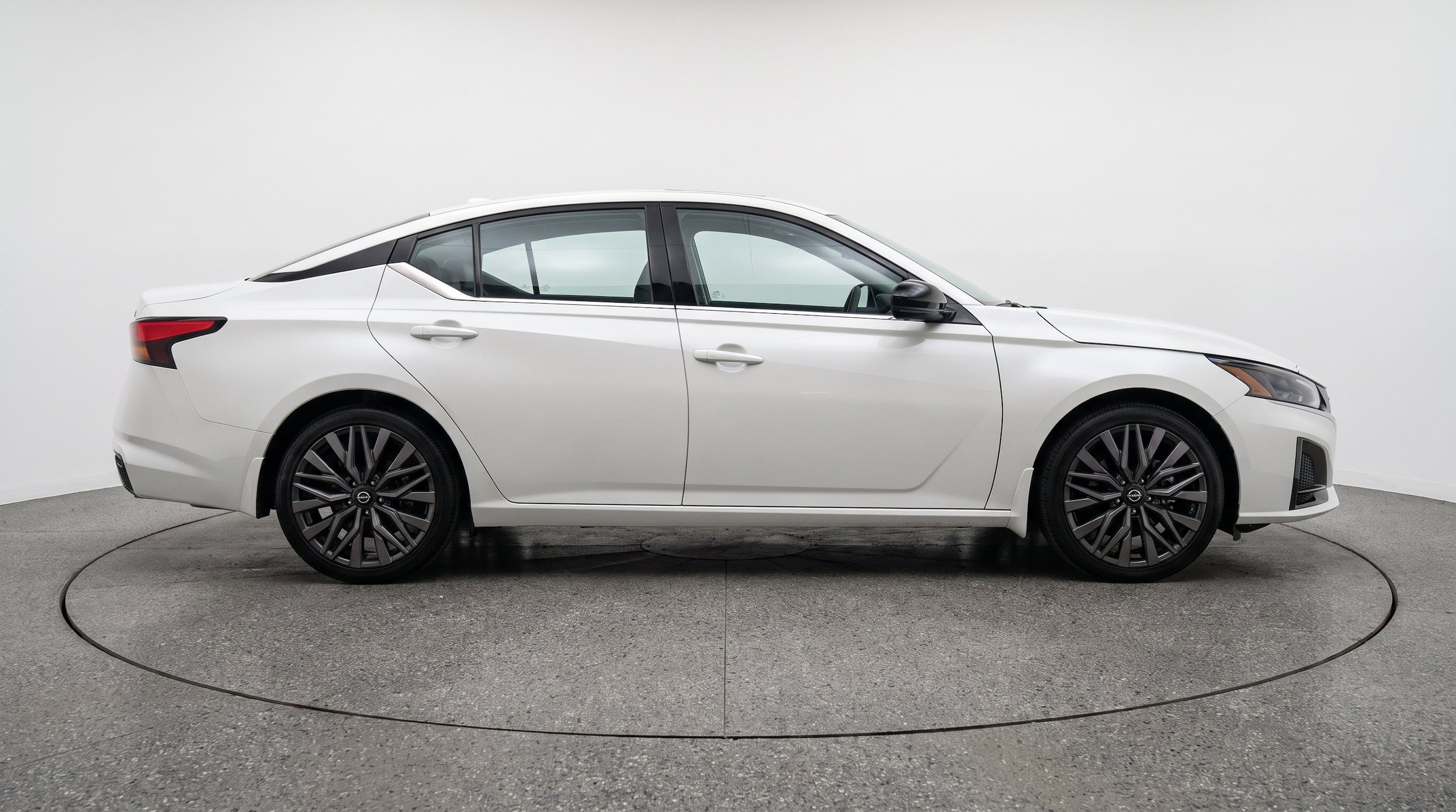 Thumbnail: 2025 Nissan Altima - 10