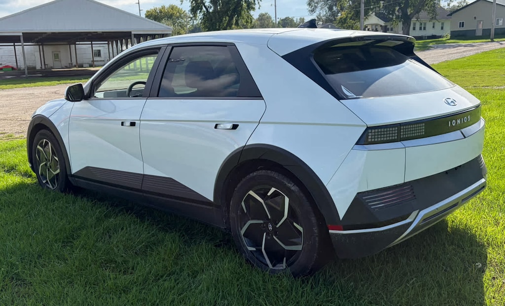 Used 2022 Hyundai IONIQ 5 SE RWD