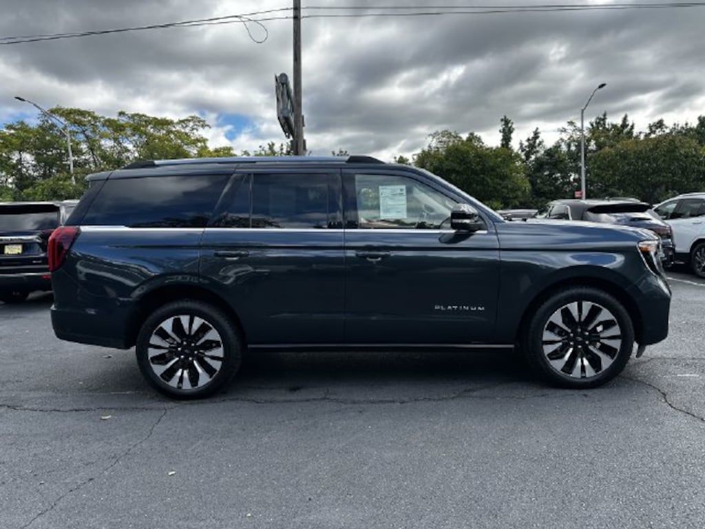 Certified 2025 Ford Expedition Platinum SUV