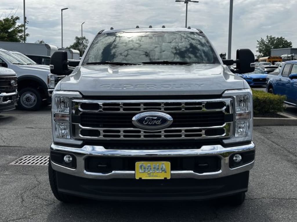 New 2024 Ford F-350SD XL Chassis
