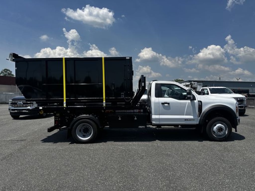 New 2026 Ford F-550SD XL Chassis
