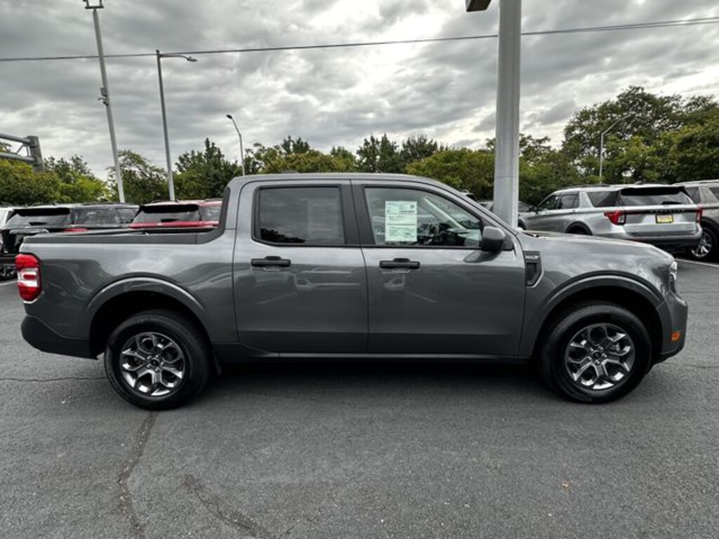 Certified 2025 Ford Maverick XLT Truck