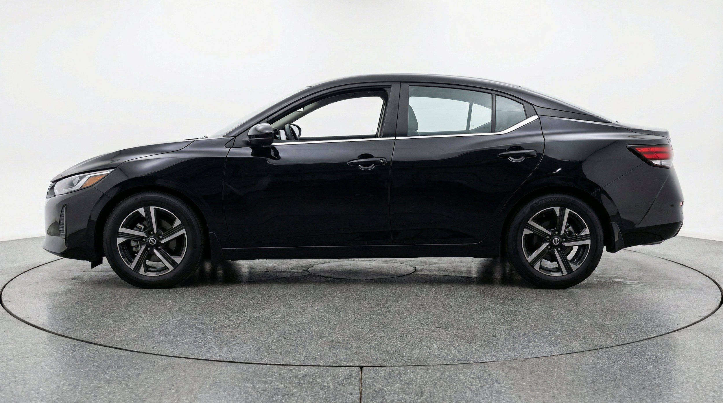 Thumbnail: 2025 Nissan Sentra - 5