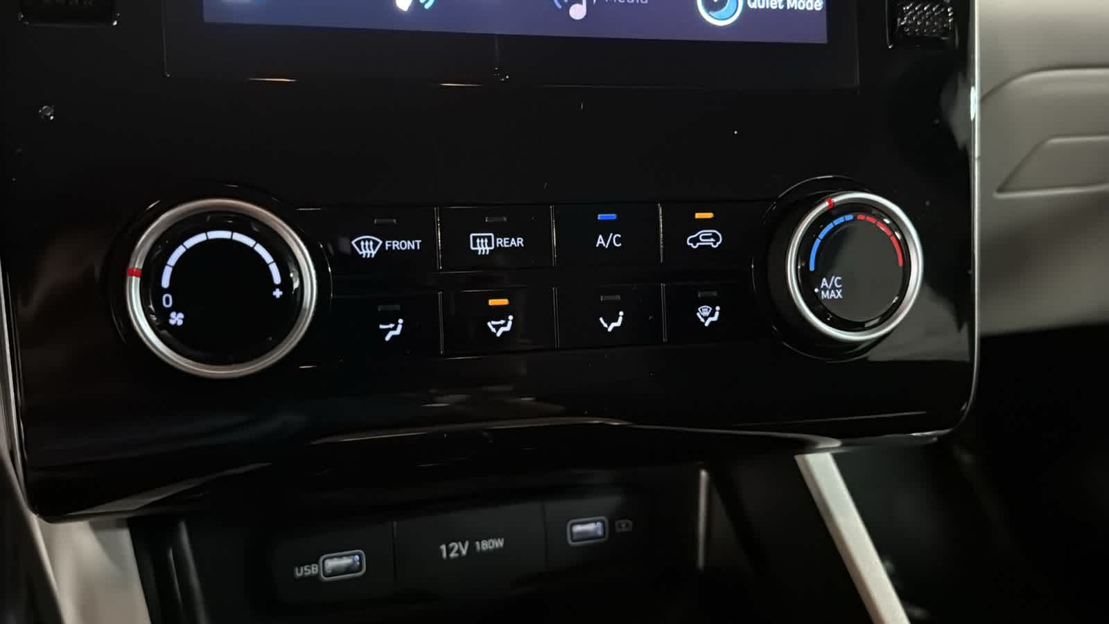 2024 Hyundai Tucson SE - Photo 19
