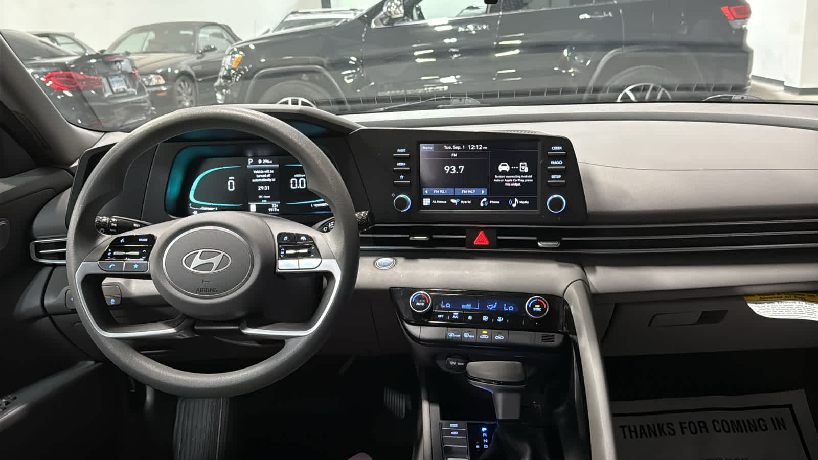 2025 Hyundai Elantra Blue - Photo 24