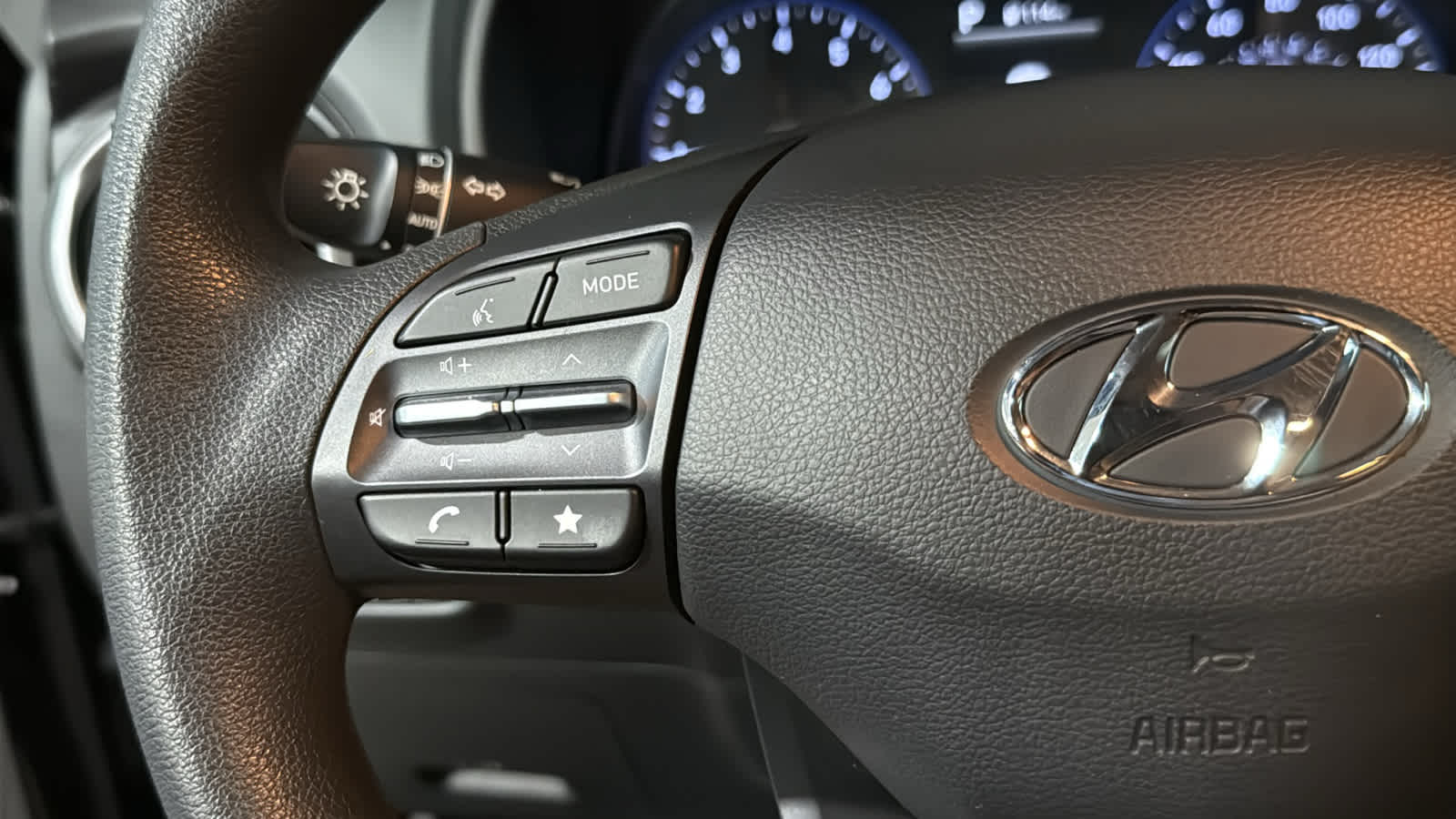 2023 Hyundai Kona SEL - Photo 12