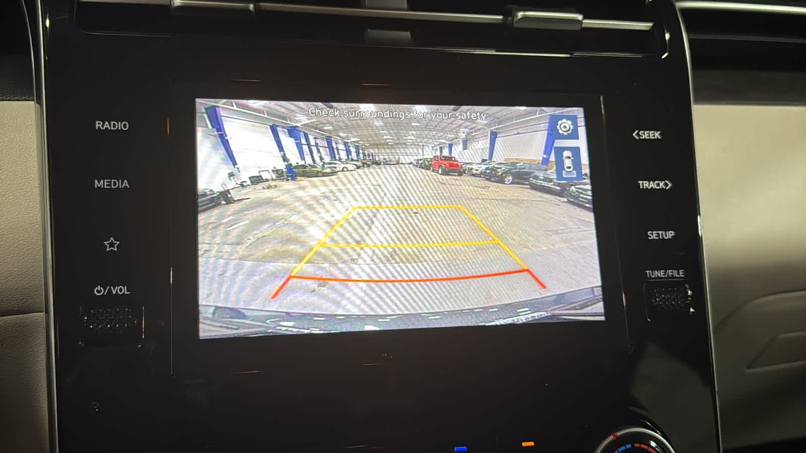 2024 Hyundai Tucson SE - Photo 16
