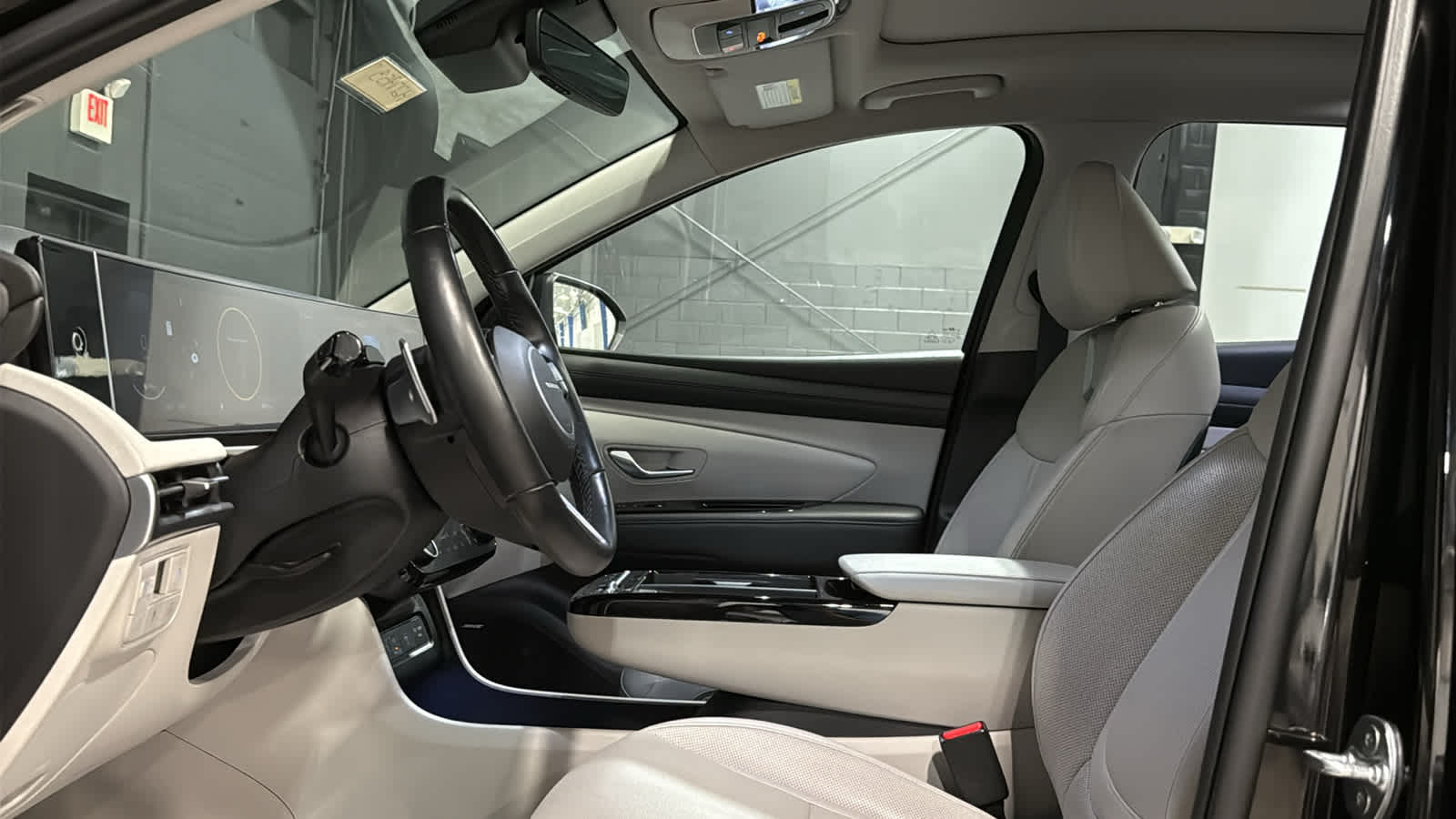 2025 Hyundai Tucson Limited - Photo 10