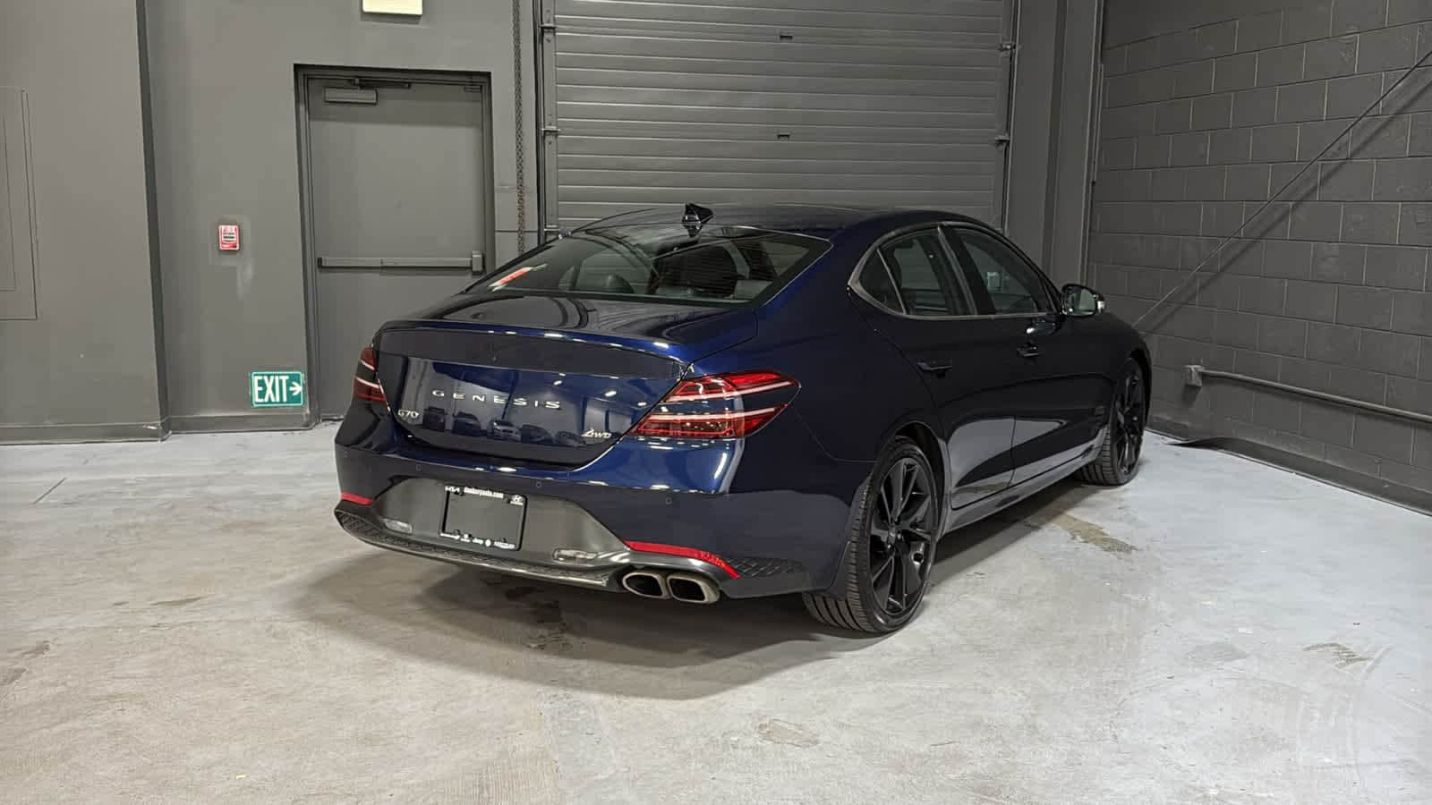 2023 GENESIS G70 Standard - Photo 4