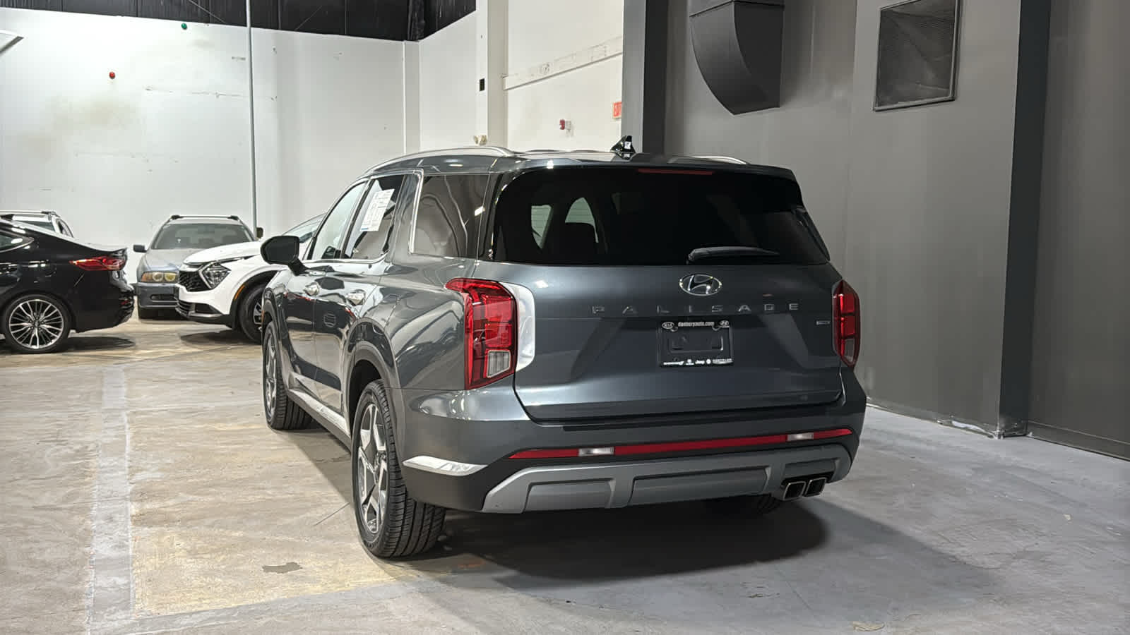 2024 Hyundai Palisade Limited - Photo 6