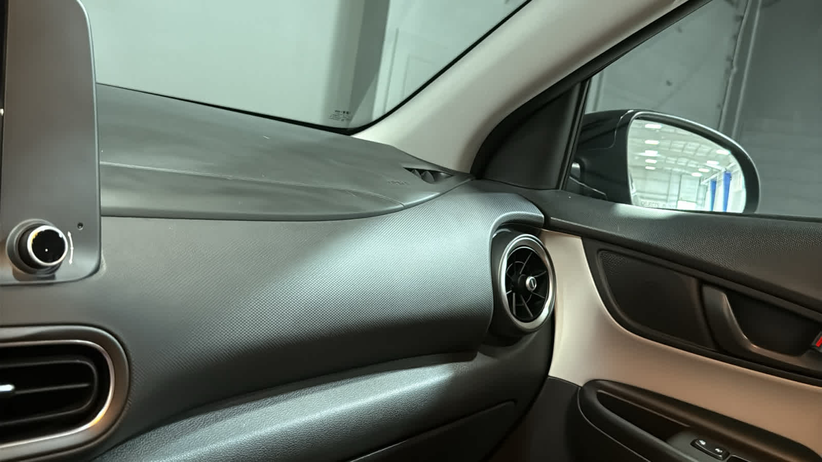 2023 Hyundai Kona SEL - Photo 18