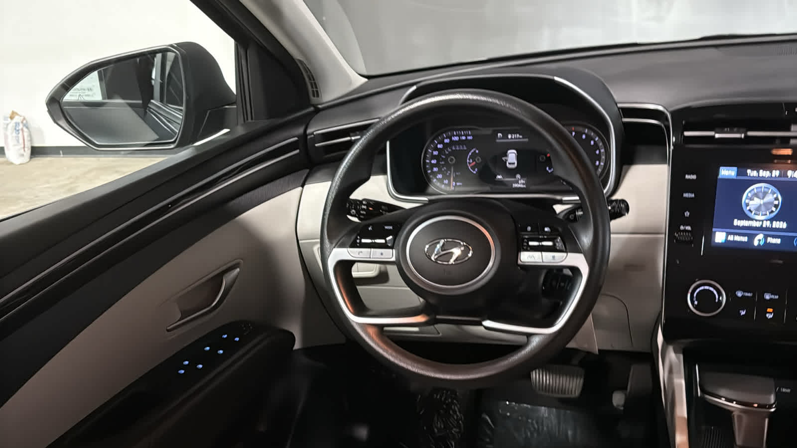 2024 Hyundai Tucson SE - Photo 22