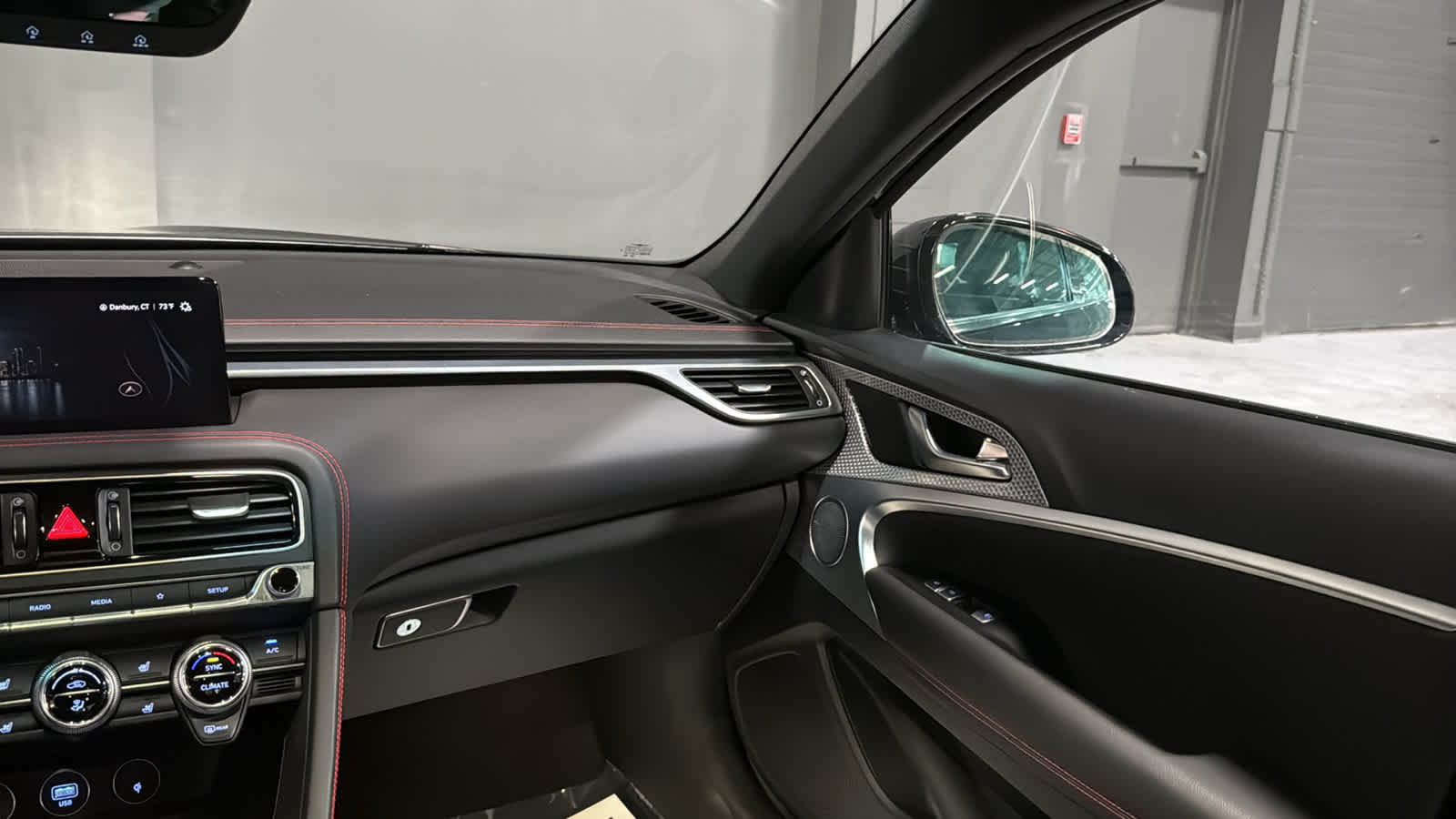 2023 GENESIS G70 Standard - Photo 23