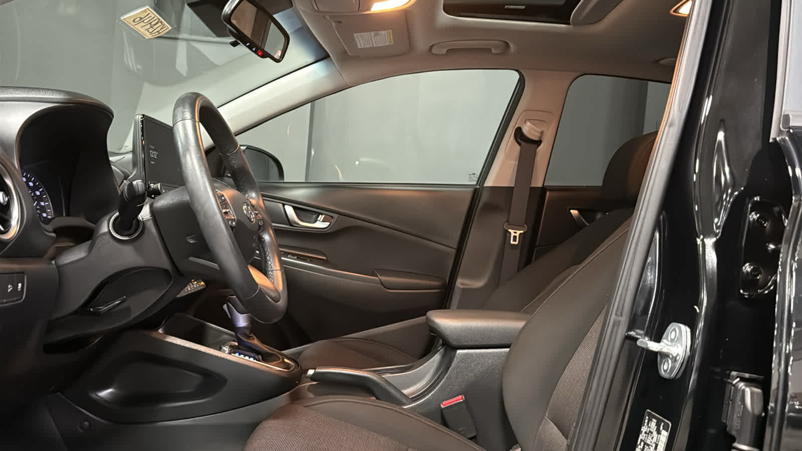 2023 Hyundai Kona SEL - Photo 10