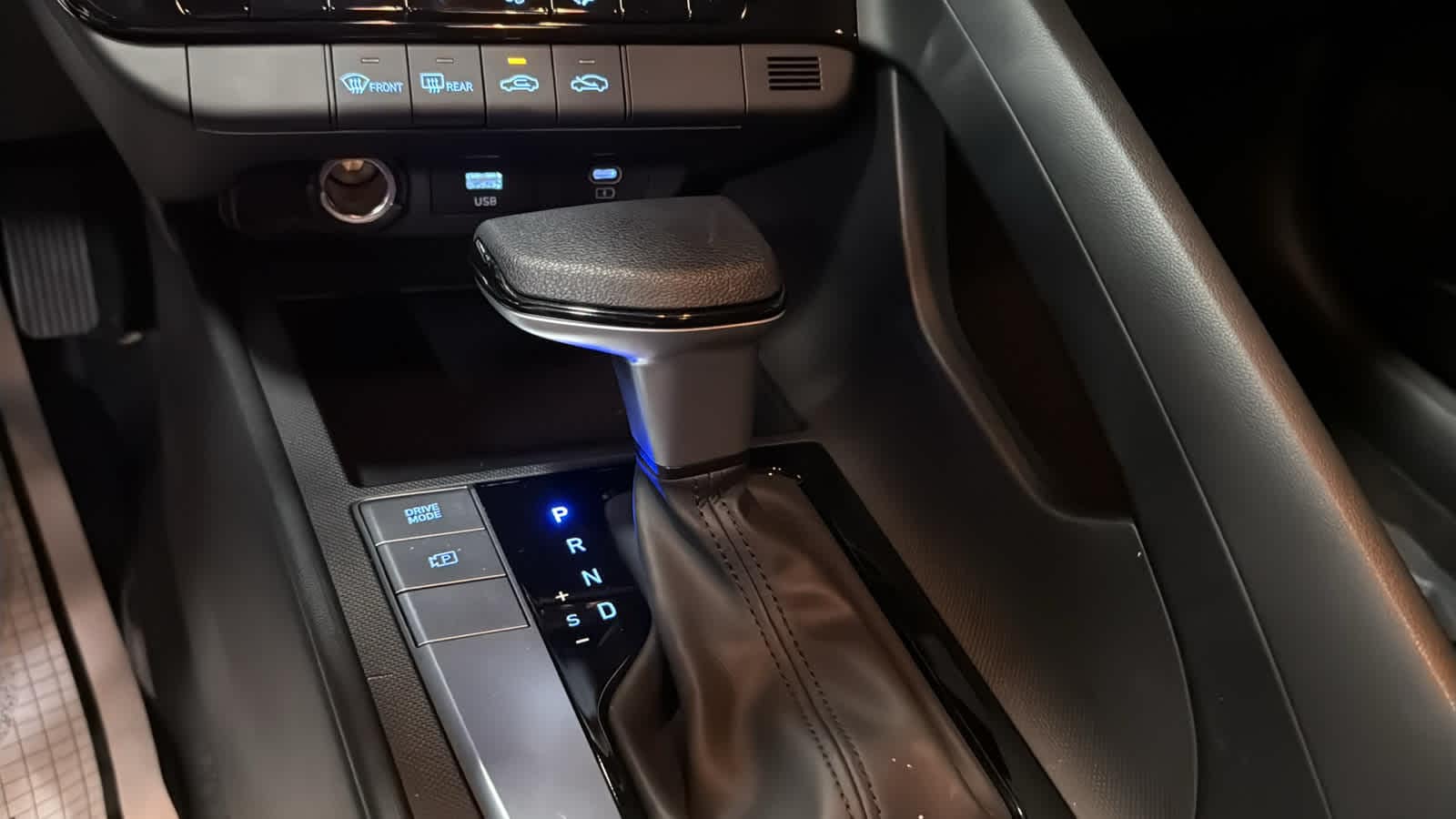 2024 Hyundai Elantra SEL - Photo 17