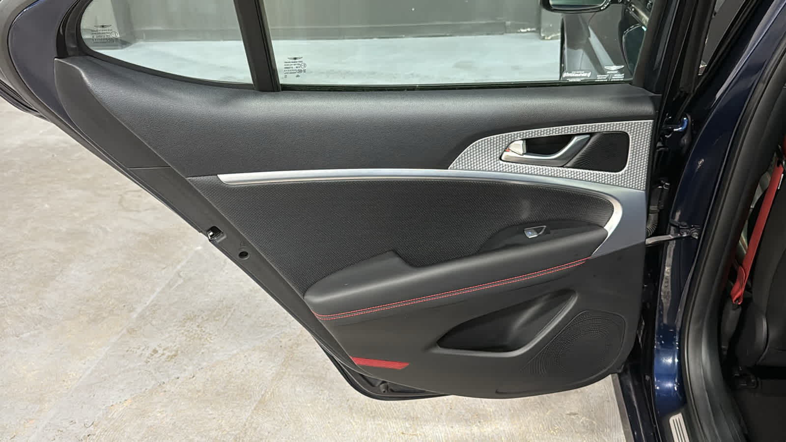 2023 GENESIS G70 Standard - Photo 20