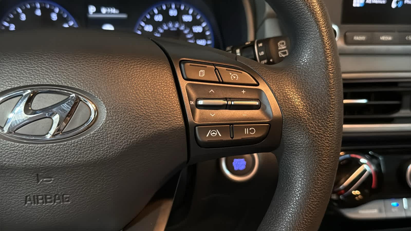2023 Hyundai Kona SEL - Photo 13