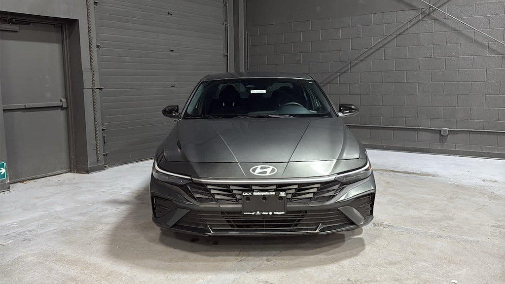 Certified 2025 Hyundai Elantra SEL Sport IVT