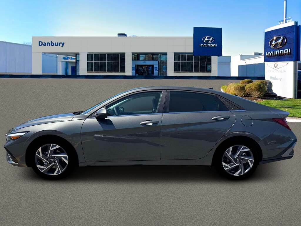 New 2026 Hyundai Elantra Hybrid Limited Sedan