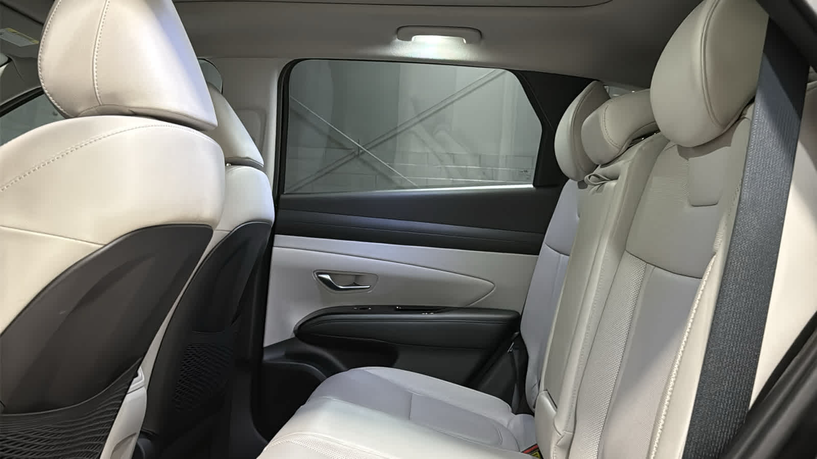 2025 Hyundai Tucson Limited - Photo 21