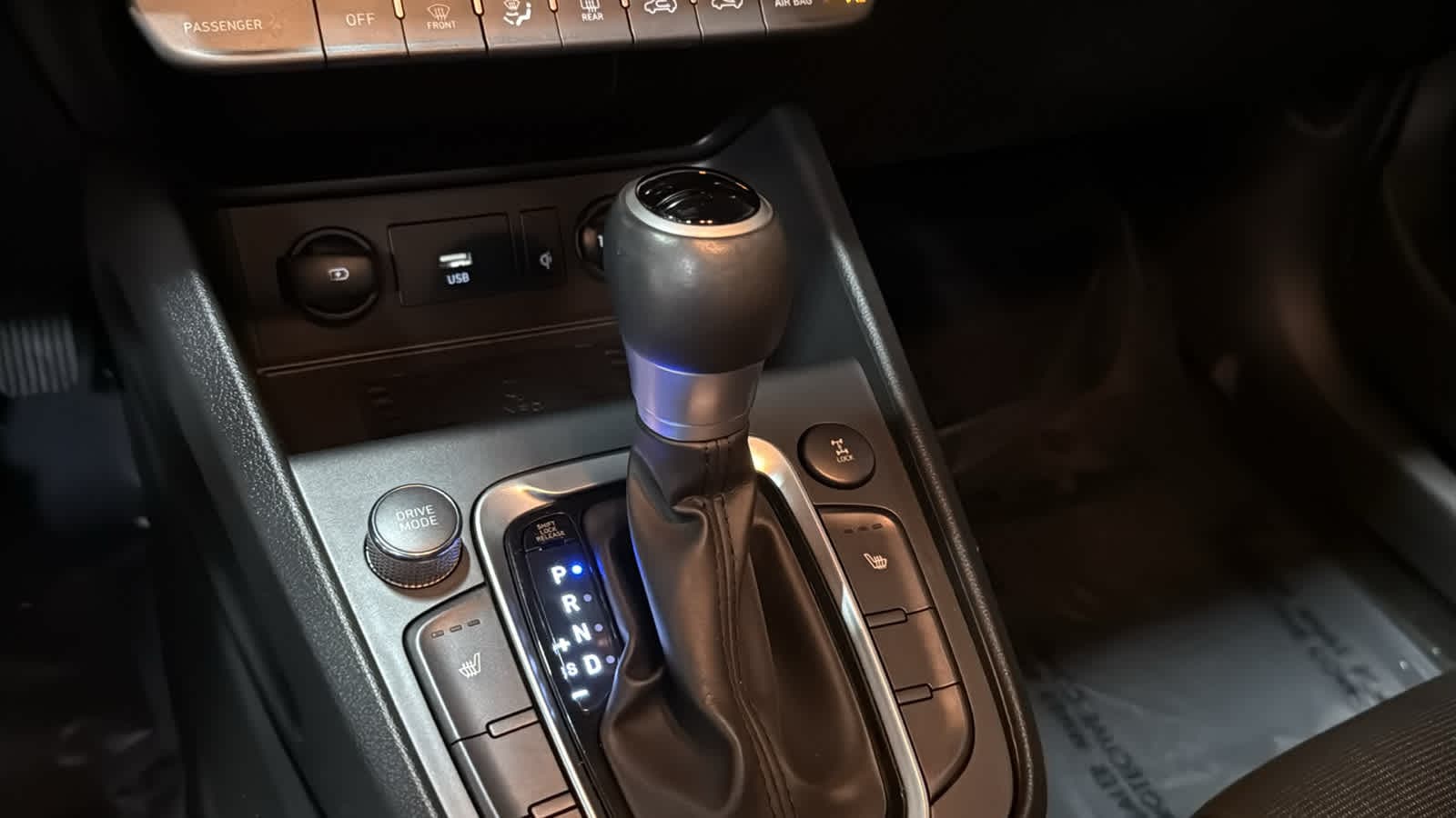 2023 Hyundai Kona SEL - Photo 17