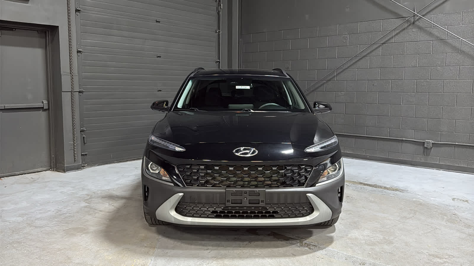 2023 Hyundai Kona SEL - Photo 2