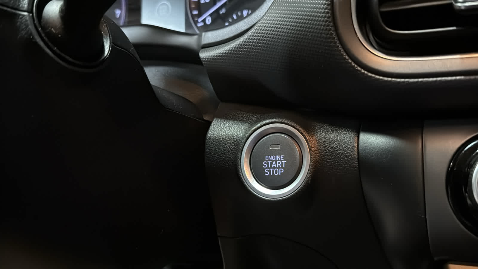 2023 Hyundai Kona SEL - Photo 19