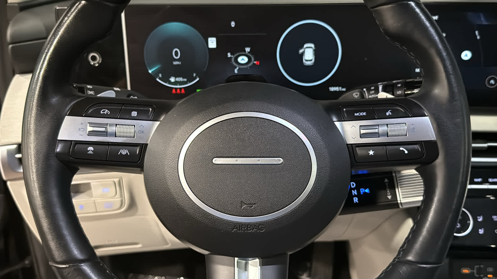 2025 Hyundai Tucson Limited - Photo 11