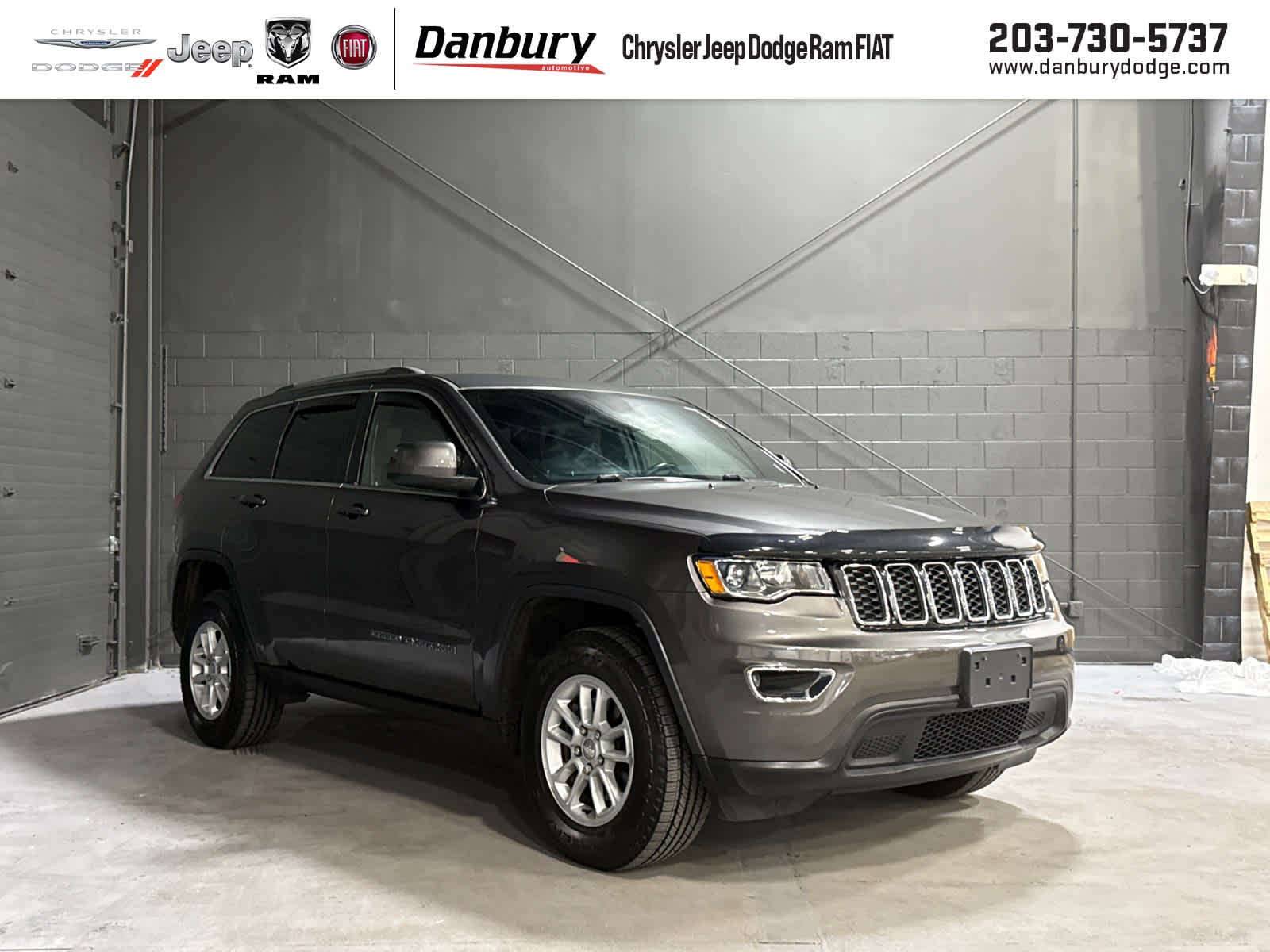 Used 2019 Jeep Grand Cherokee Laredo E 4x4