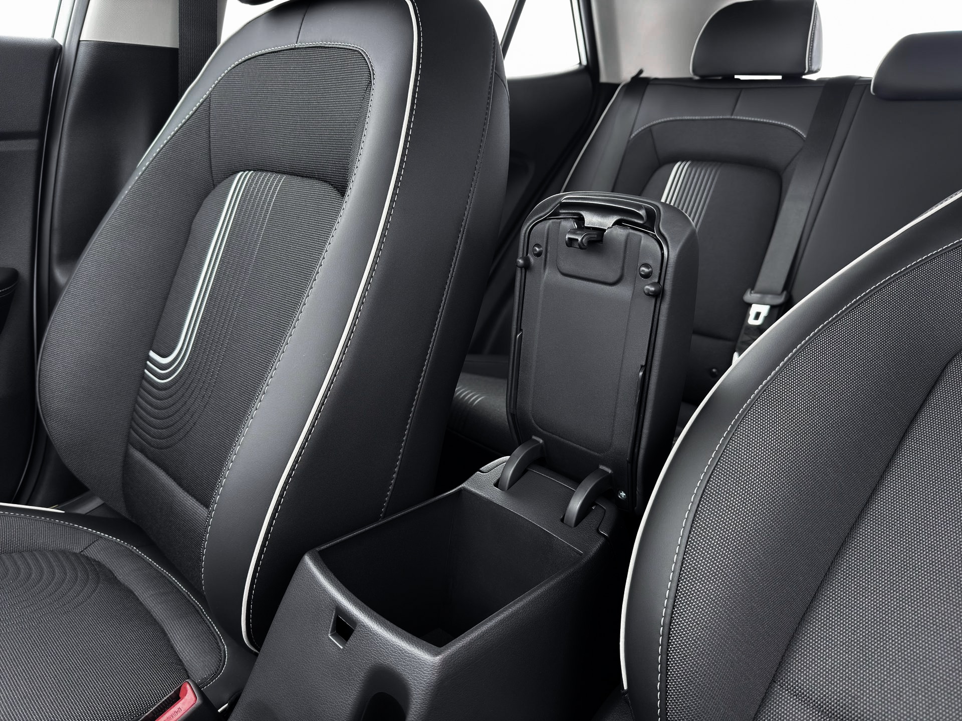 2026 Hyundai Venue SEL - Photo 18
