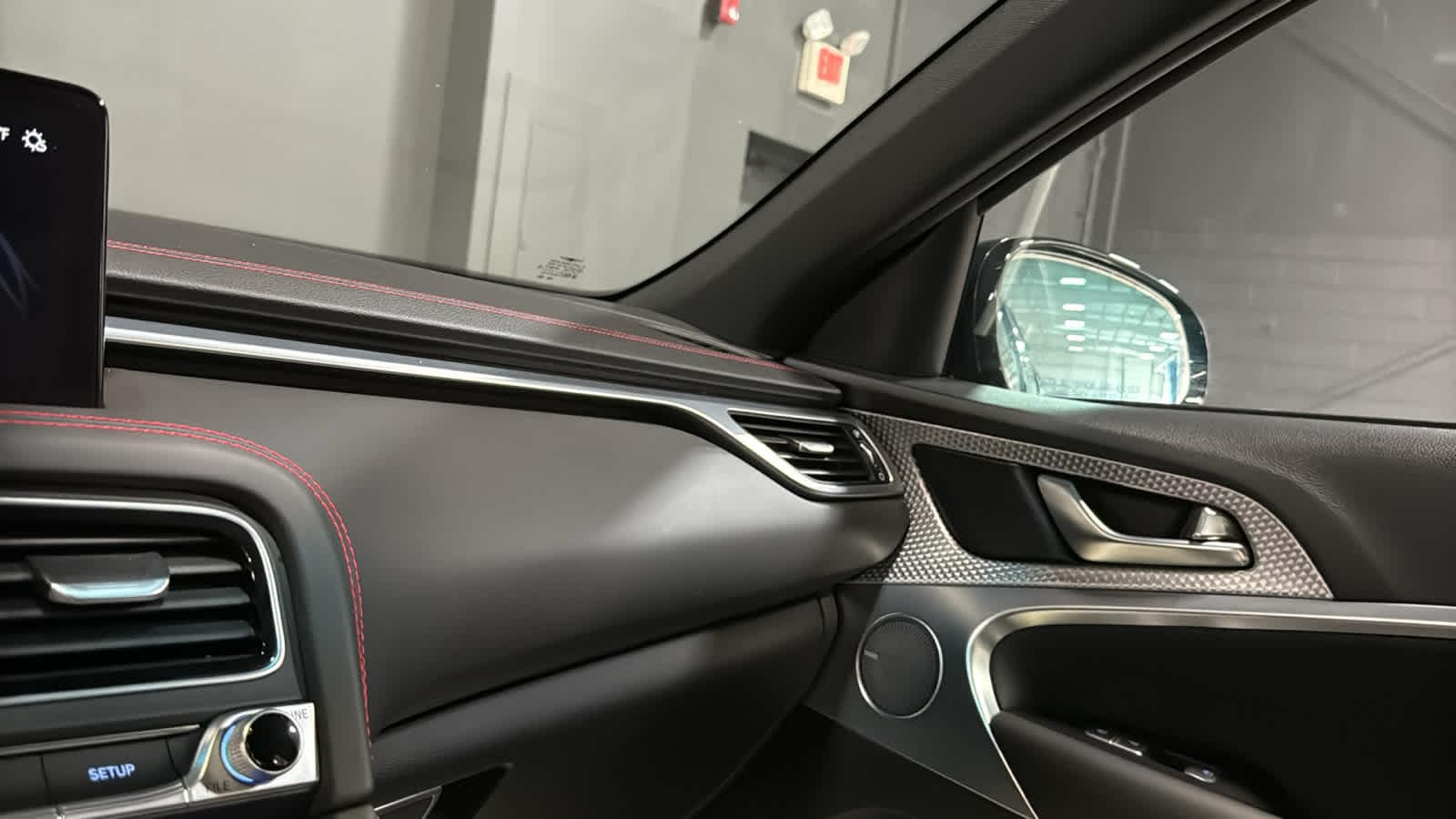 2023 GENESIS G70 Standard - Photo 18
