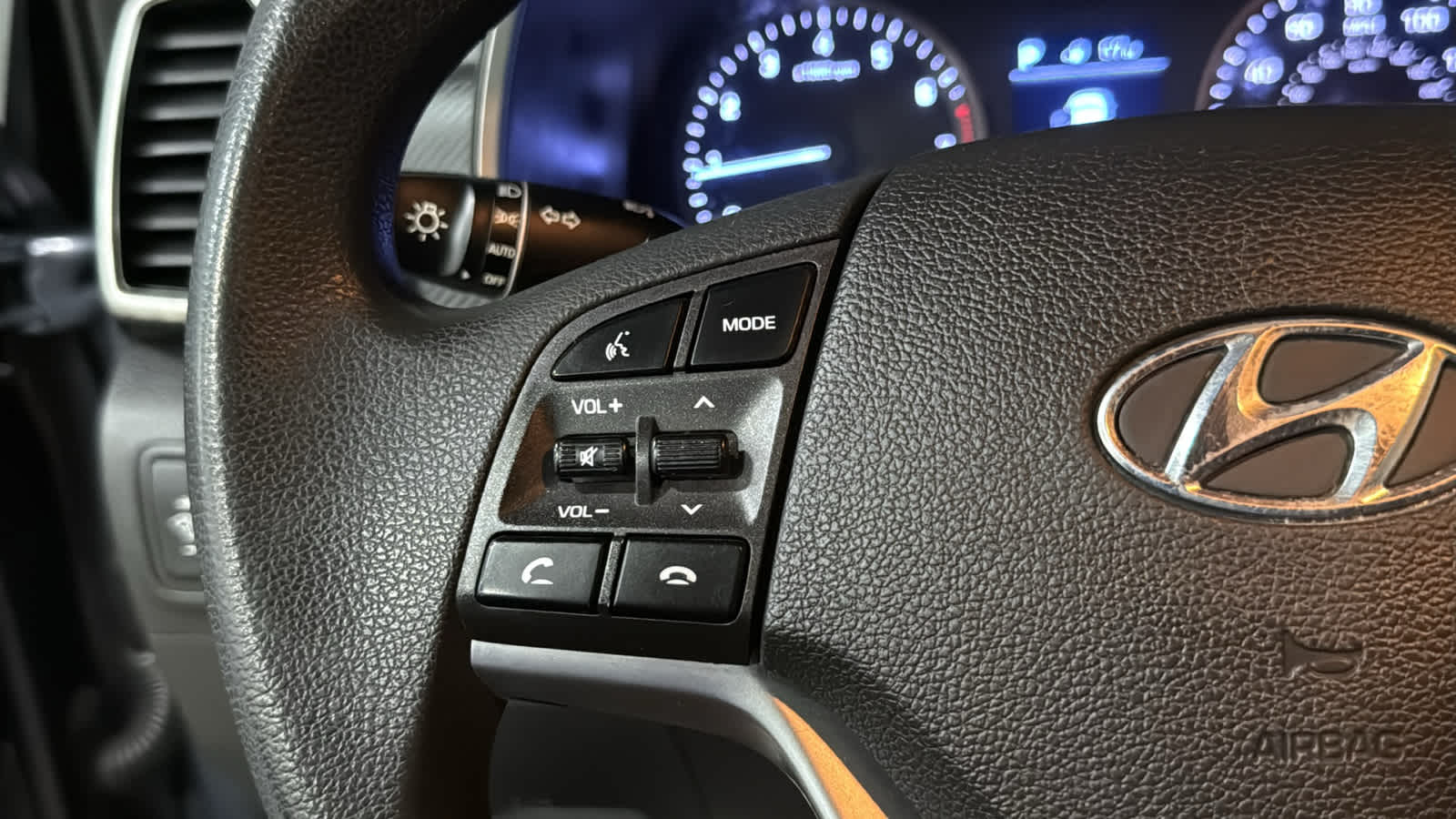2019 Hyundai Tucson SE - Photo 12