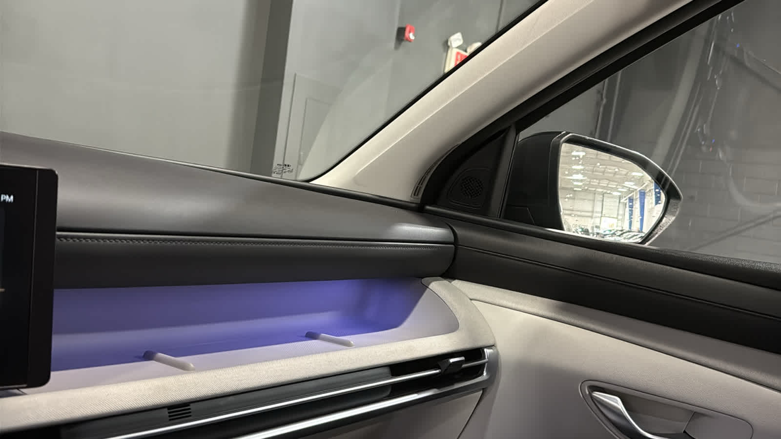 2025 Hyundai Tucson Limited - Photo 18