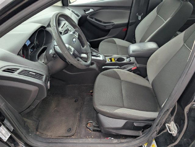 Used 2014 Ford Focus SE with VIN 1FADP3F22EL164675 for sale in Waterloo, IA