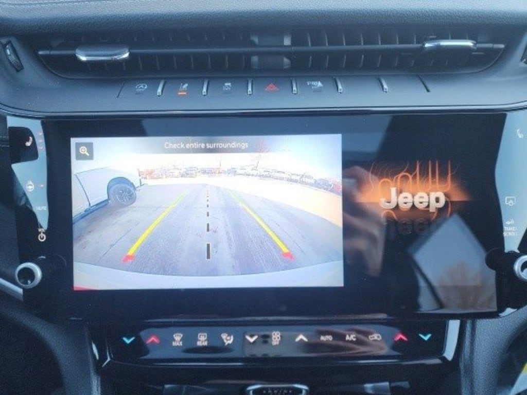 New 2026 Jeep Grand Cherokee Altitude Sport Utility