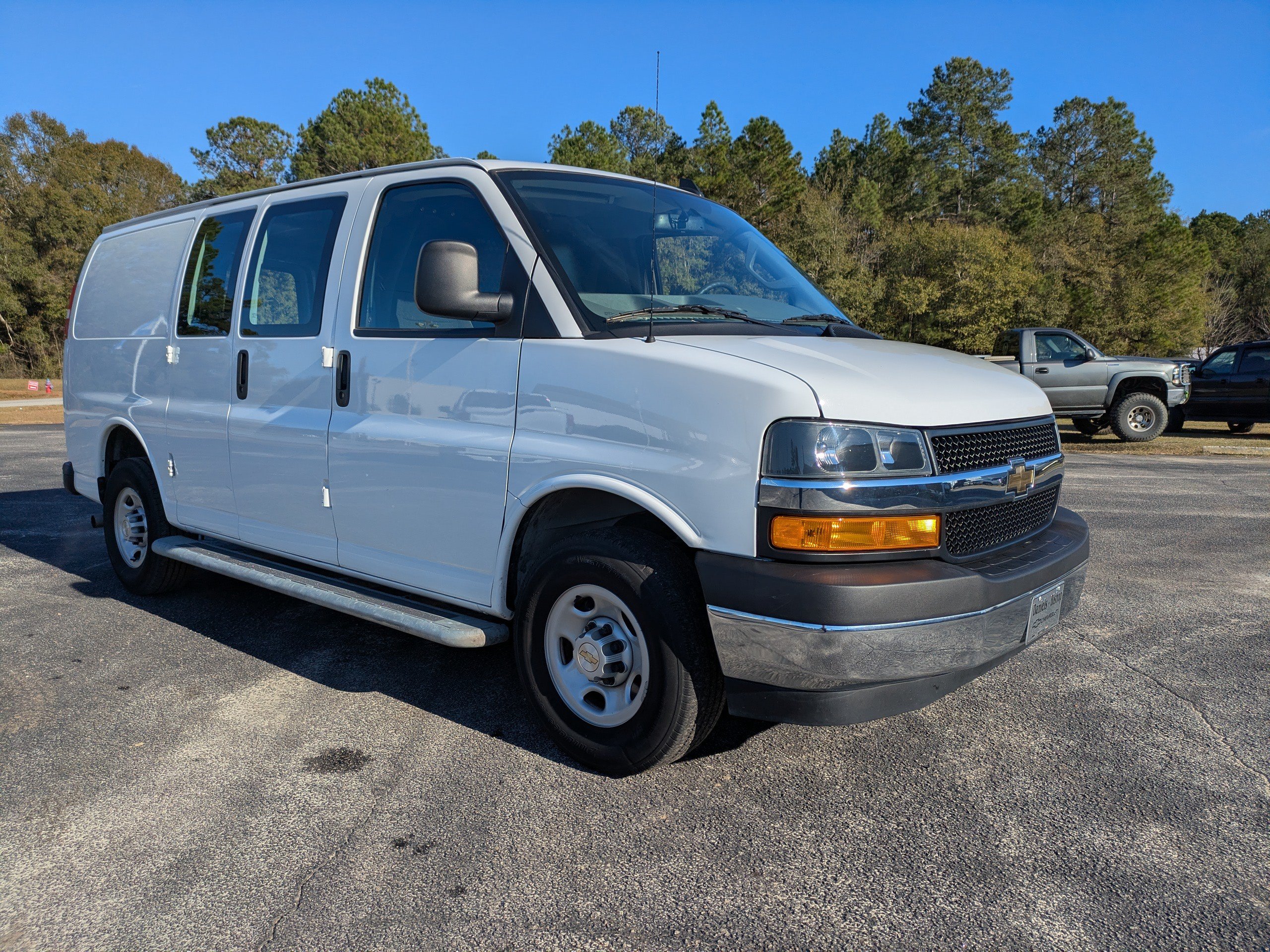 2024 Chevrolet Express Cargo Work Van