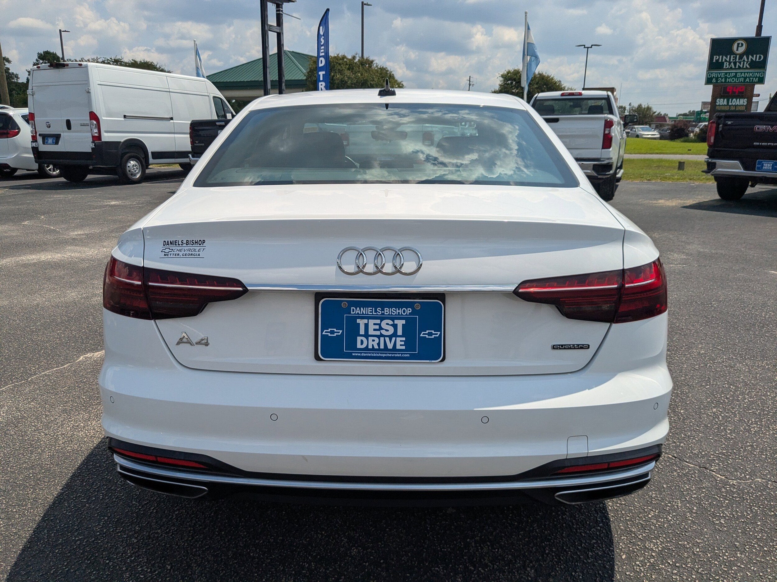 2023 Audi A4 Premium Plus - Photo 5