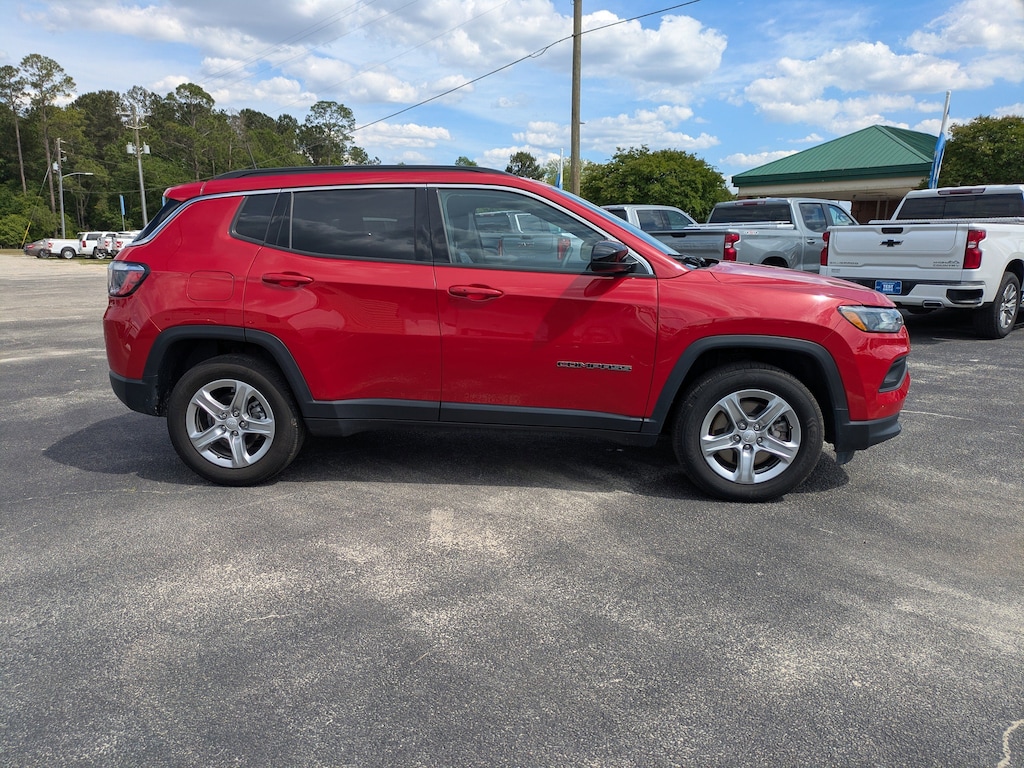 Used 2024 Jeep Compass Latitude